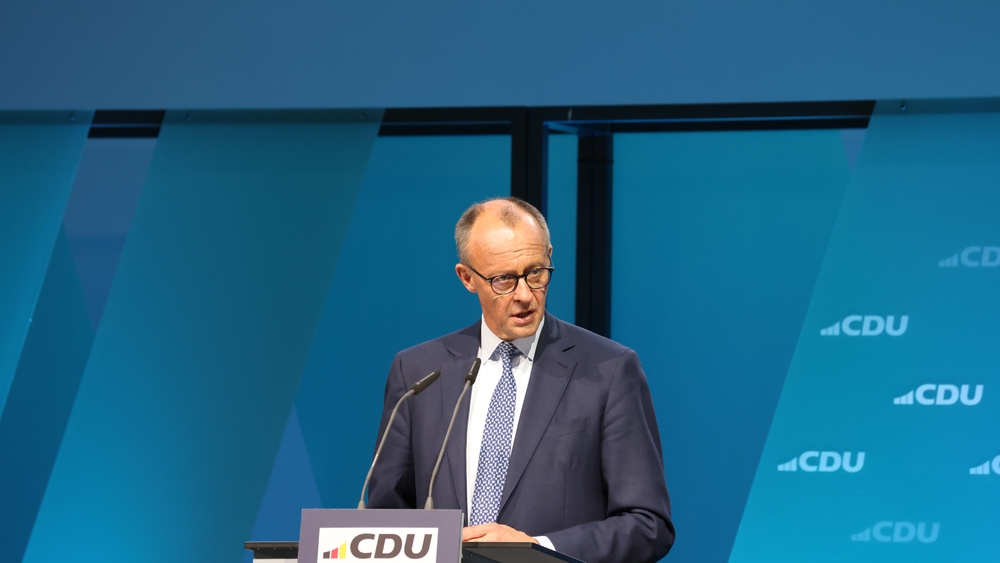 Friedrich Merz Auto: CDU-Chef verteidigt seine Firmenwagen-Politik gegen Kritik