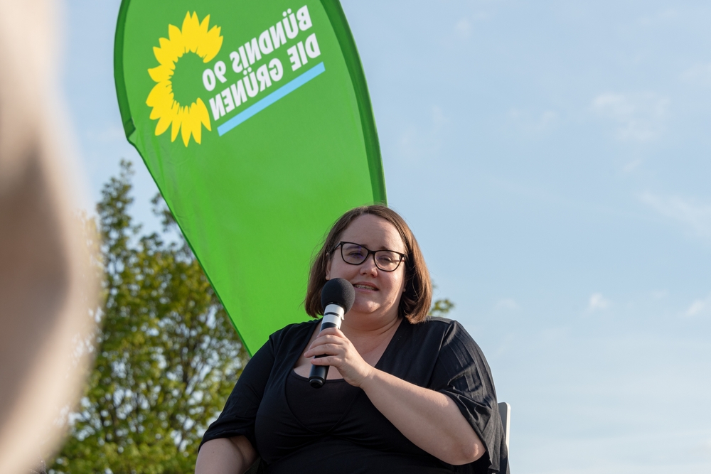 Ricarda Lang Gewicht: Fakten und Hintergründe zur Körperpositivität