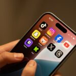 Kaum Zeit abzuschalten: Wie halten uns Apps aktiv & was kann man dagegen tun?